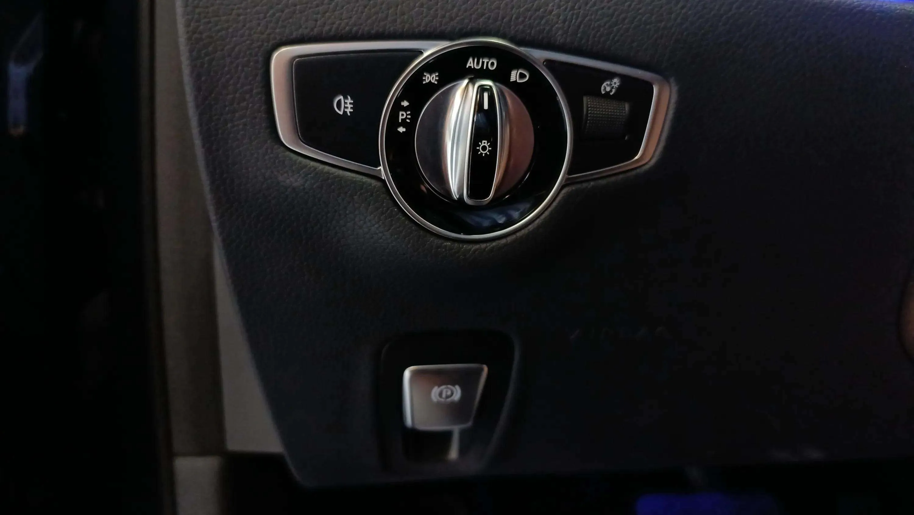 Mercedes-Benz Clase E E 200 - foto 20