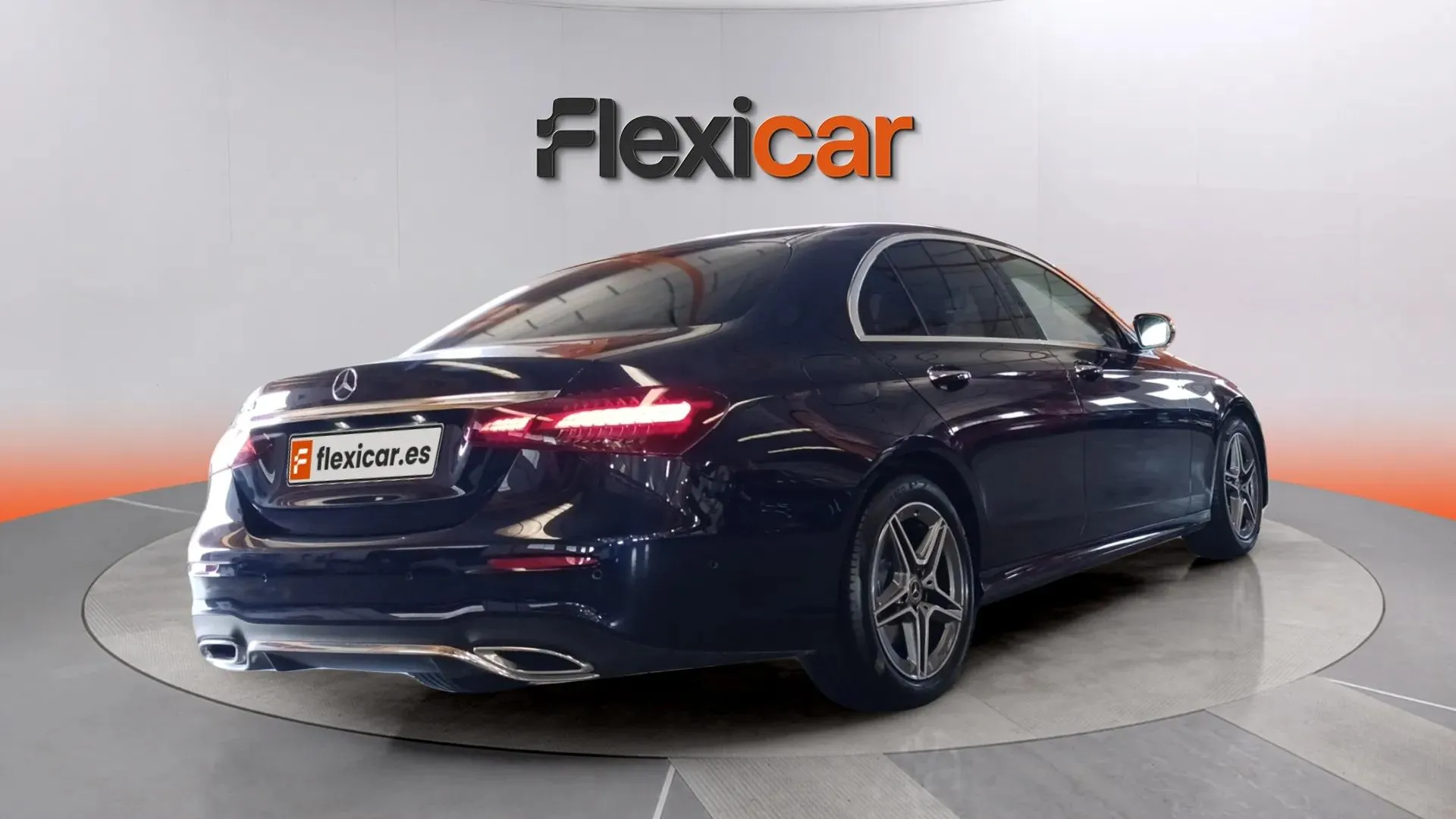 Mercedes-Benz Clase E E 200 - foto 3