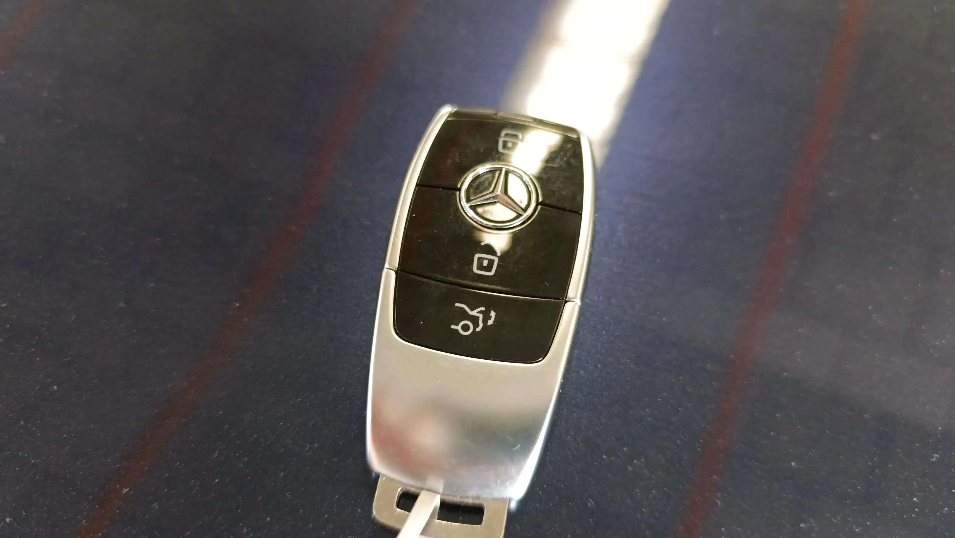 Mercedes-Benz Clase E E 200 - foto 30