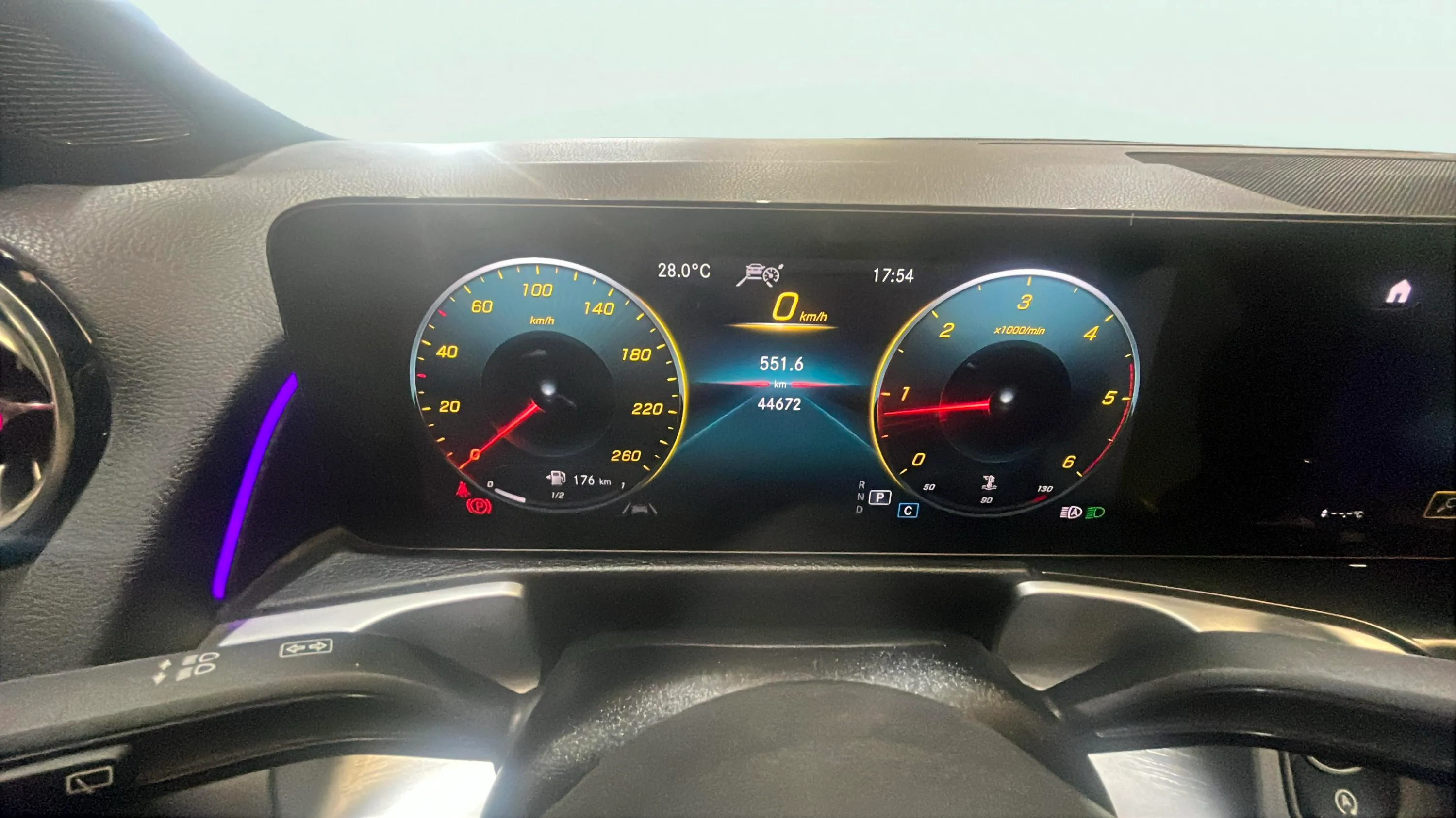 Mercedes-Benz GLB 200 d - foto 14