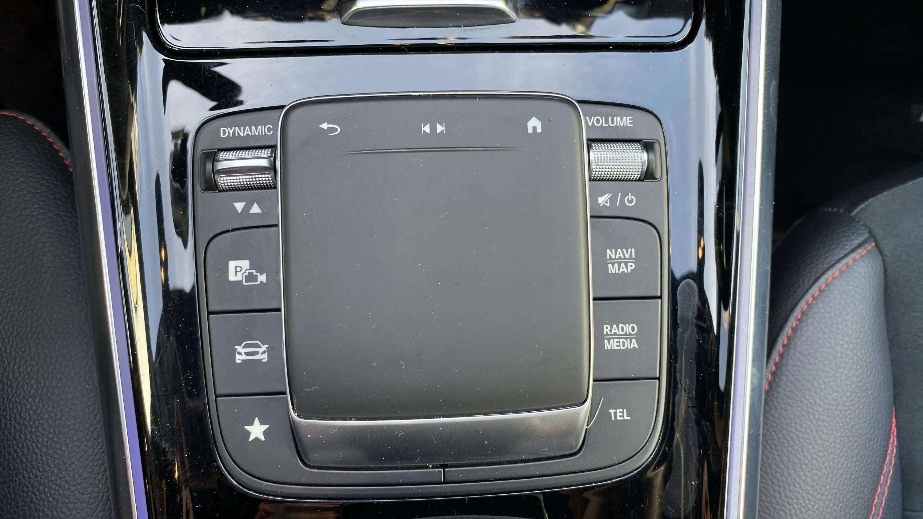 Mercedes-Benz GLA 200 - foto 22