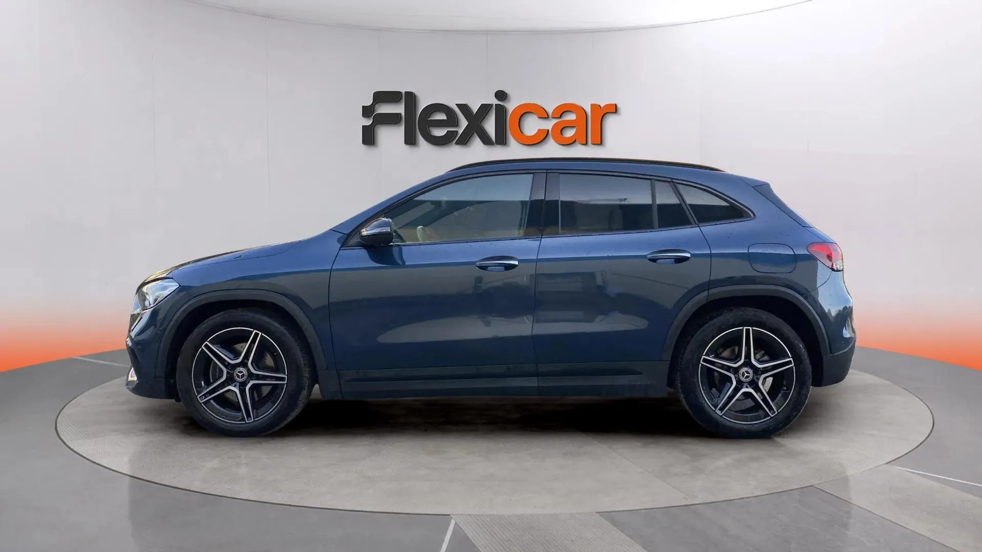 Mercedes-Benz GLA 200 - foto 6