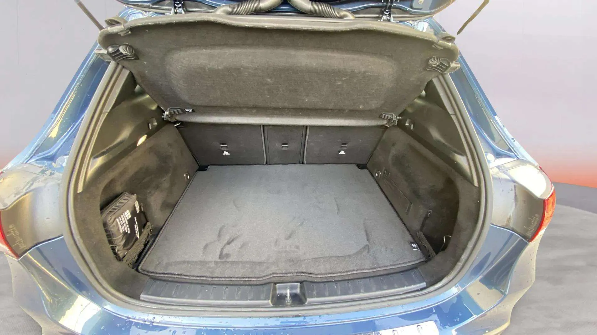 Mercedes-Benz GLA 200 - foto 15