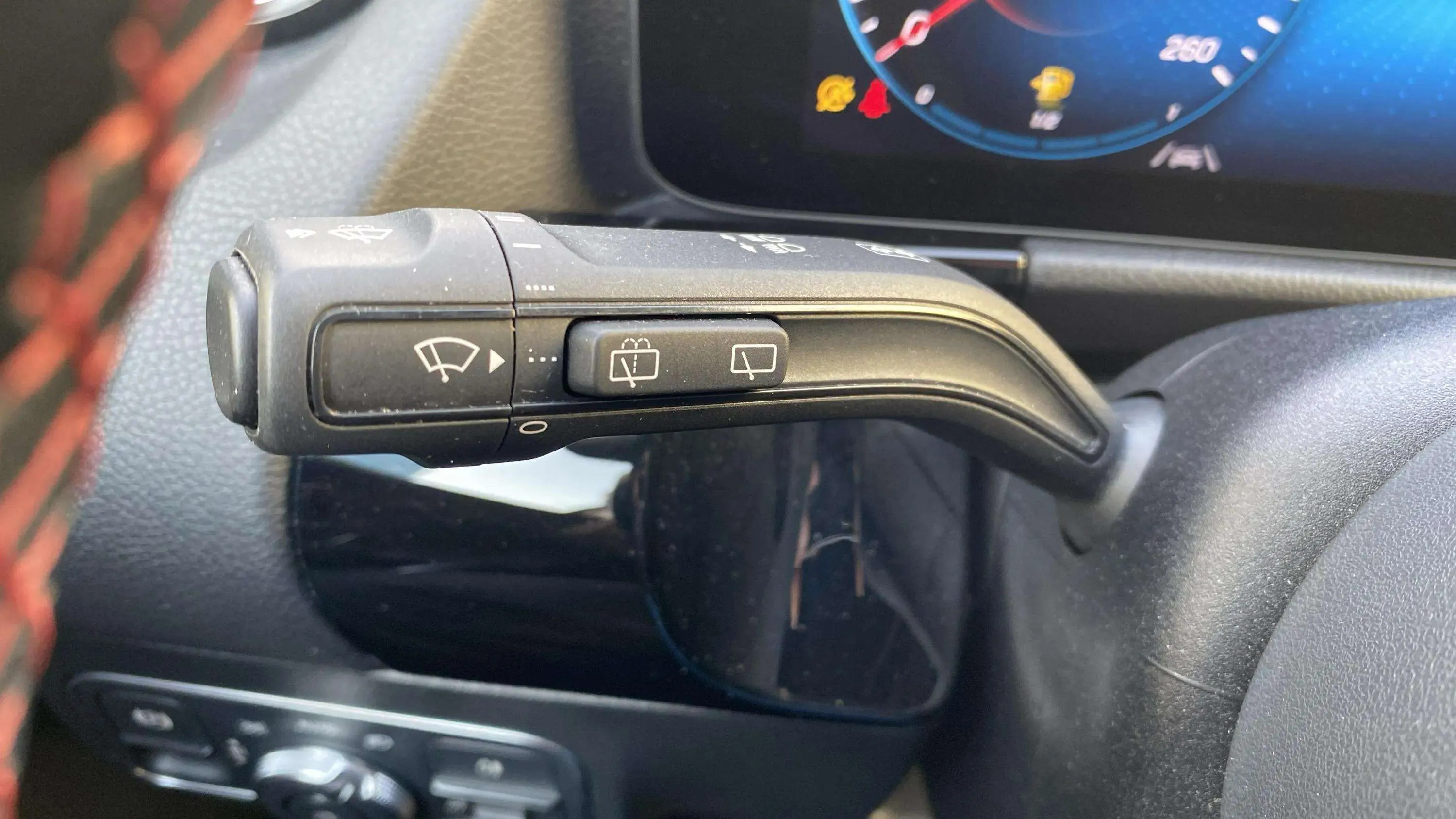 Mercedes-Benz GLA 200 - foto 21