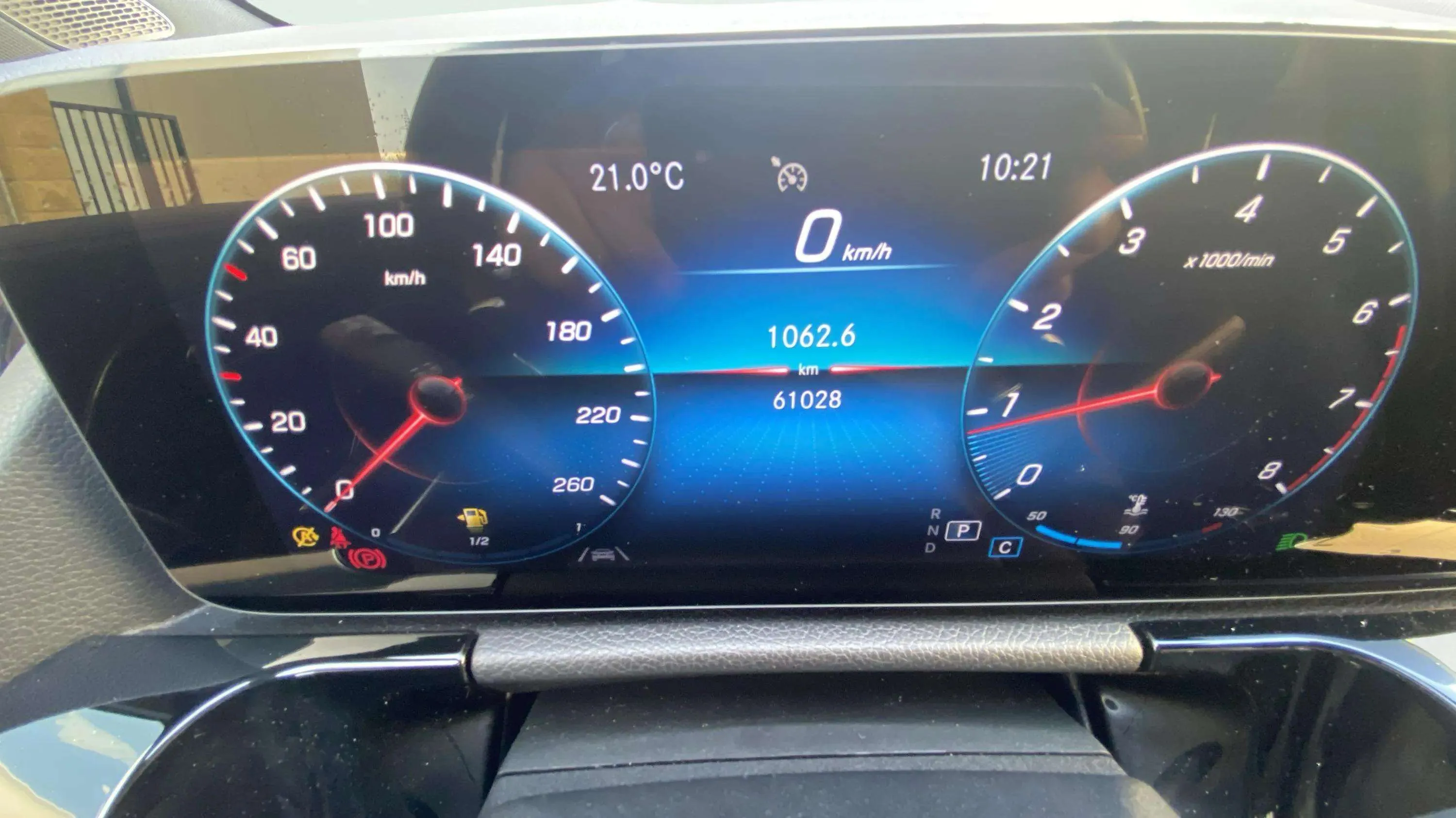 Mercedes-Benz GLA 200 - foto 12