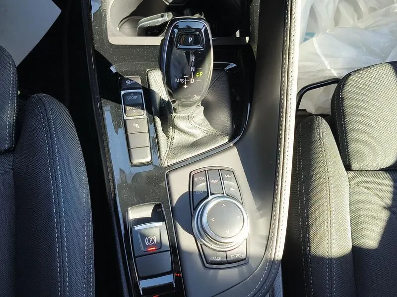BMW X2 18i sDrive - foto 13