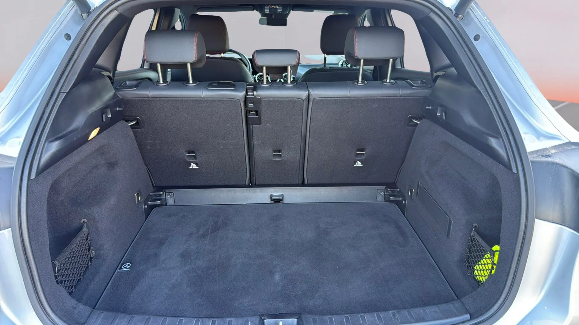 Mercedes-Benz GLA 200 - foto 18