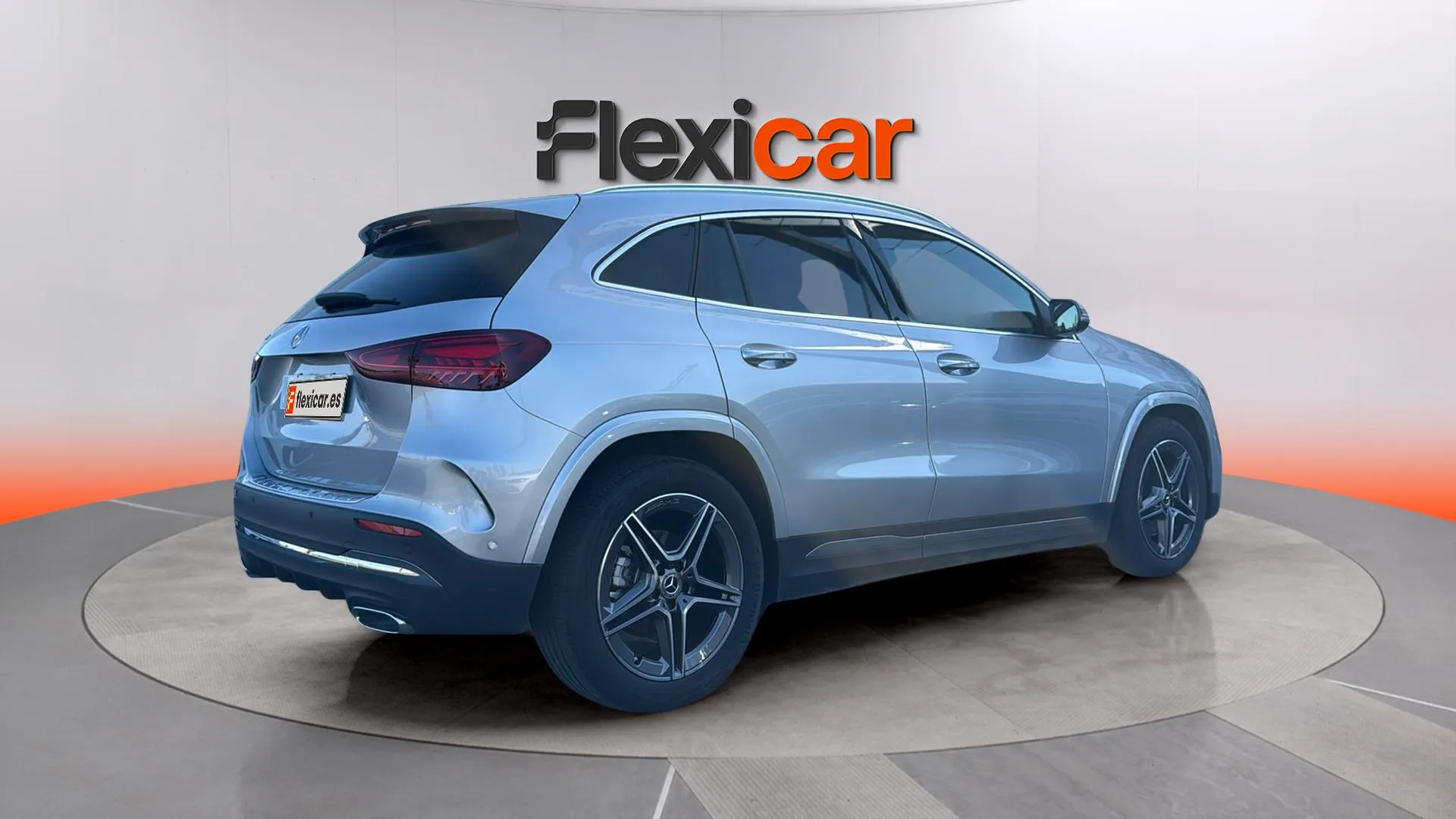 Mercedes-Benz GLA 200 - foto 7