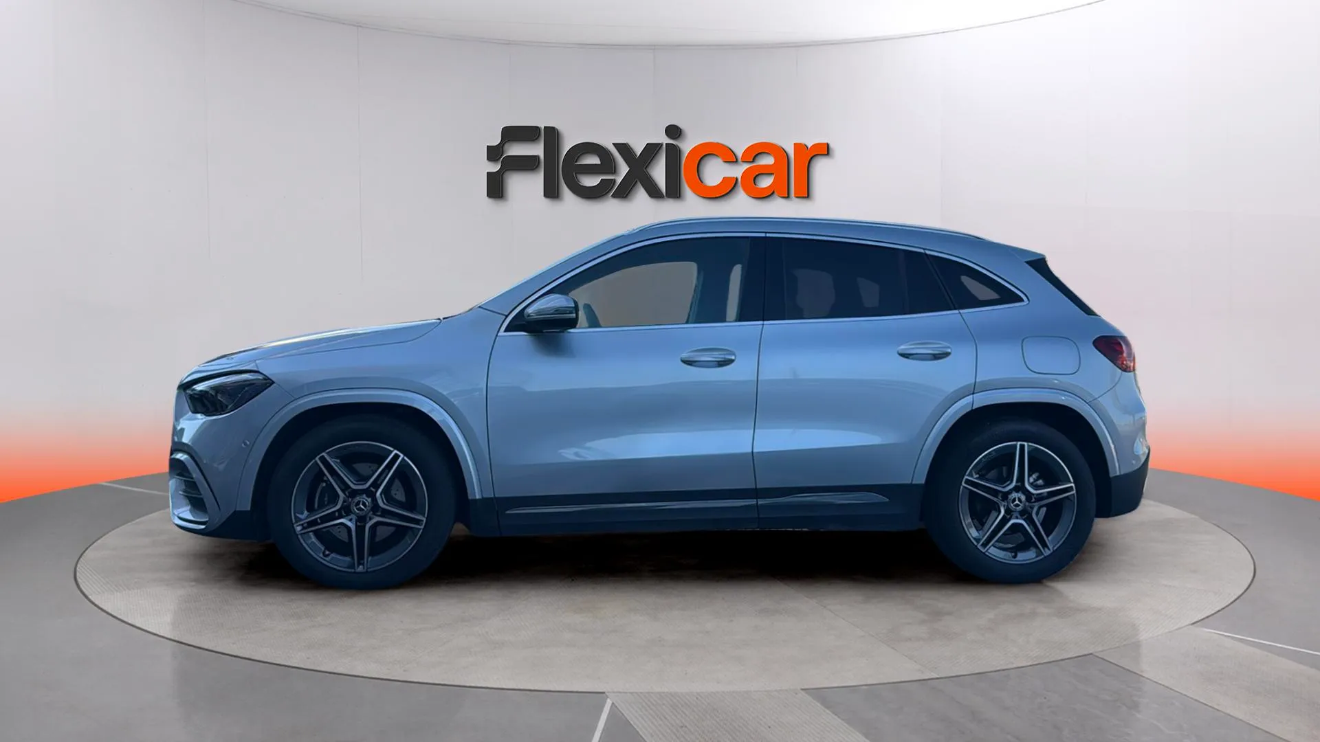 Mercedes-Benz GLA 200 - foto 4