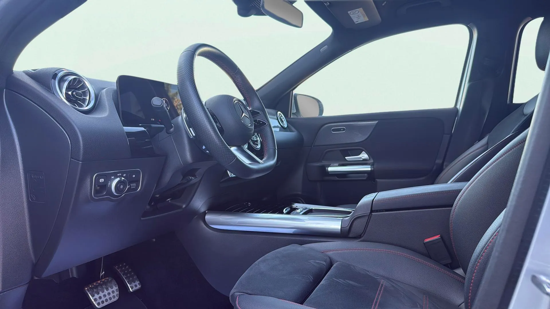 Mercedes-Benz GLA 200 - foto 10
