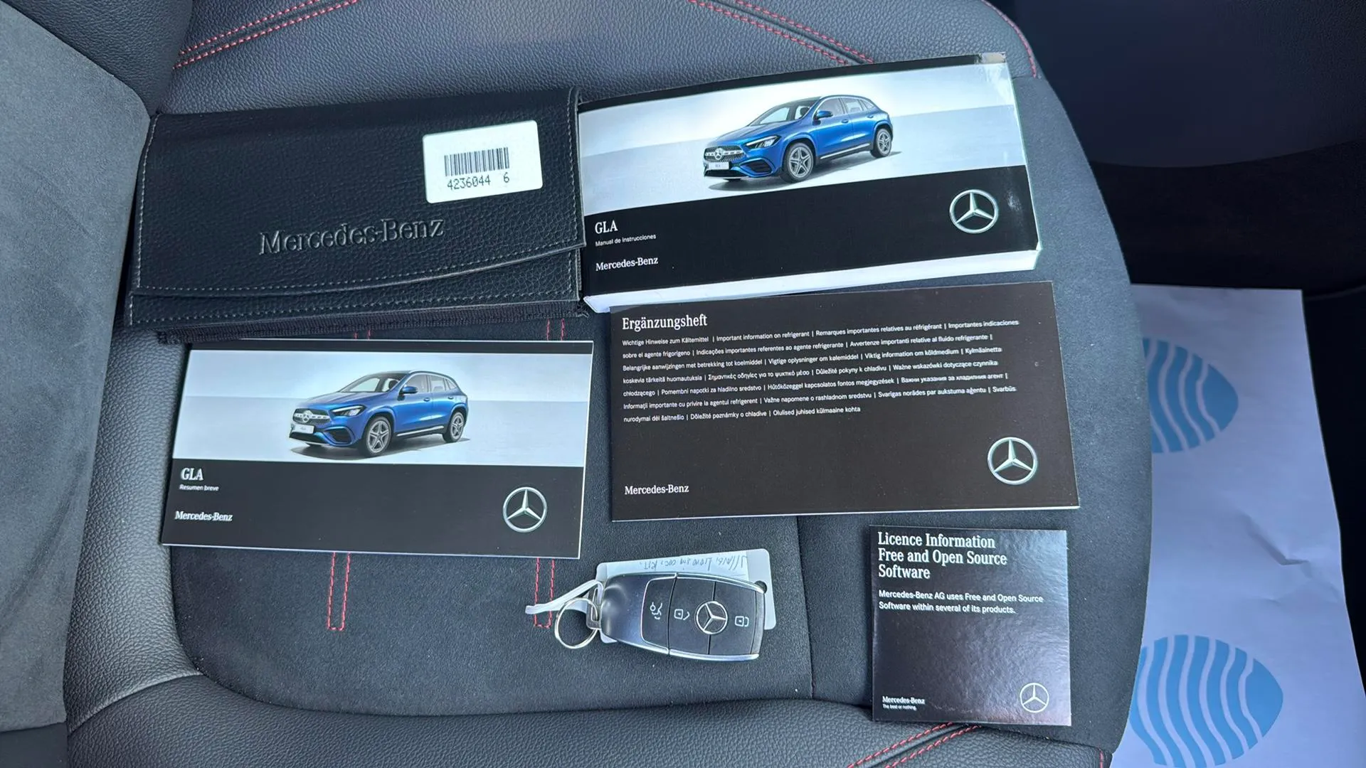 Mercedes-Benz GLA 200 - foto 15