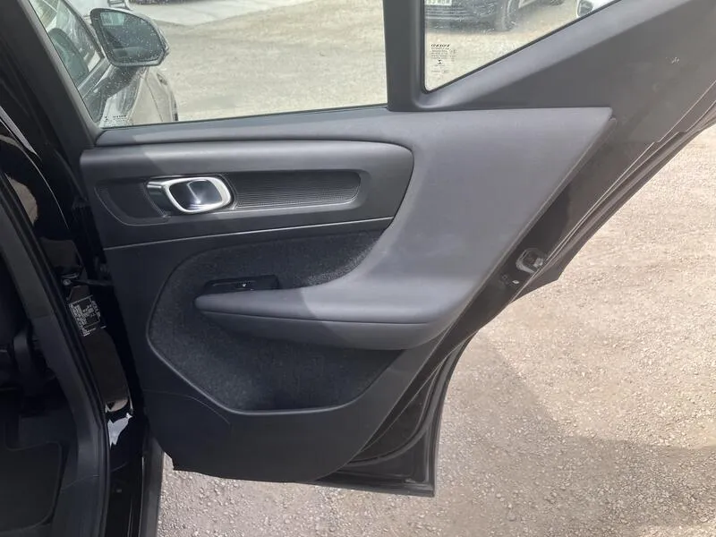 Volvo XC40 1.5 T2 Momentum Pro - foto 18