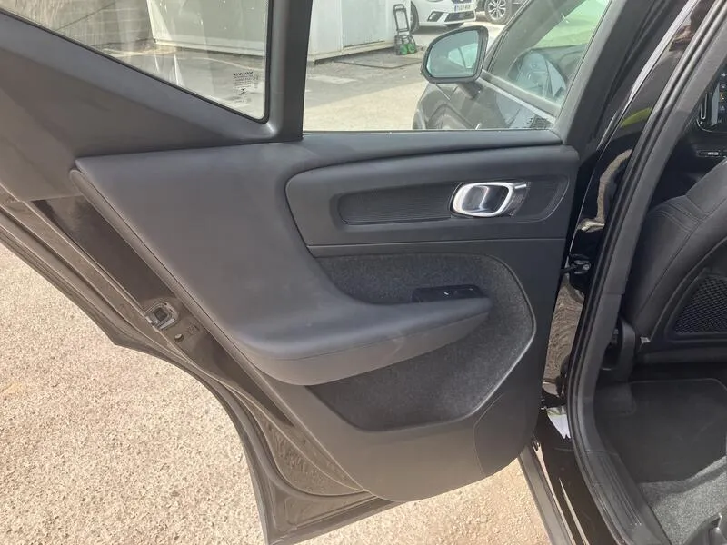 Volvo XC40 1.5 T2 Momentum Pro - foto 22
