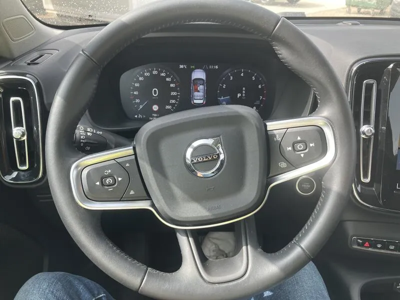 Volvo XC40 1.5 T2 Momentum Pro - foto 29