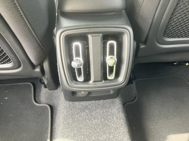Volvo XC40 1.5 T2 Momentum Pro - foto 24