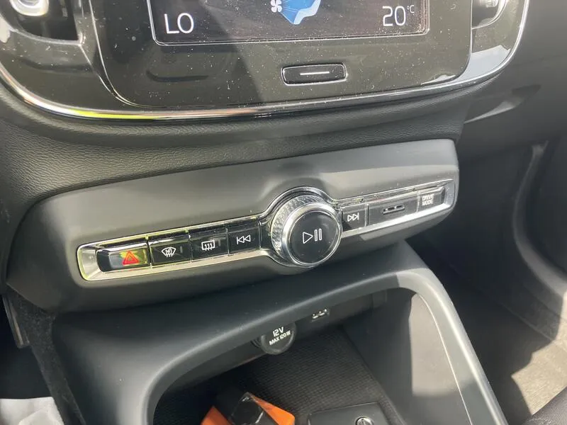 Volvo XC40 1.5 T2 Momentum Pro - foto 35
