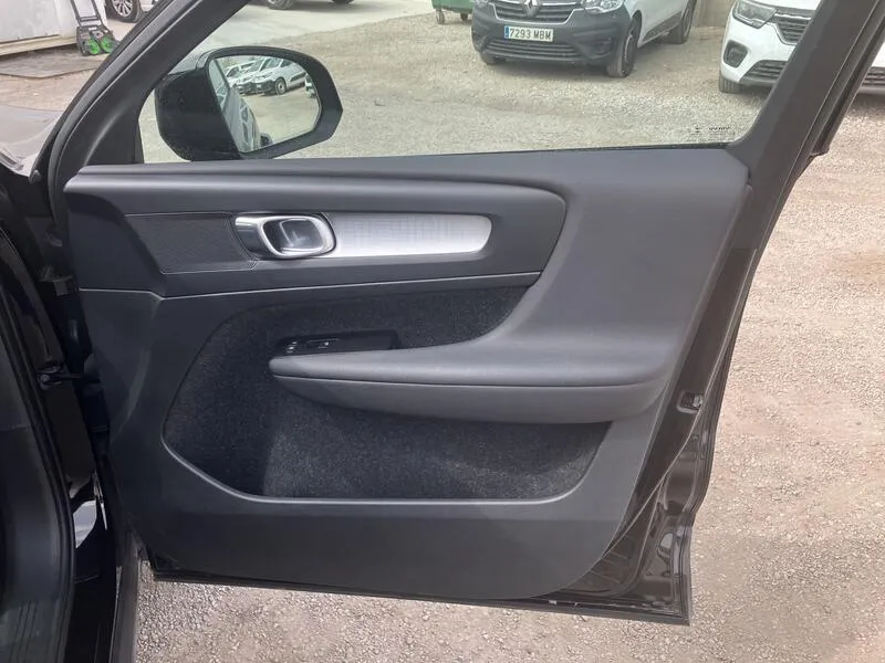 Volvo XC40 1.5 T2 Momentum Pro - foto 17