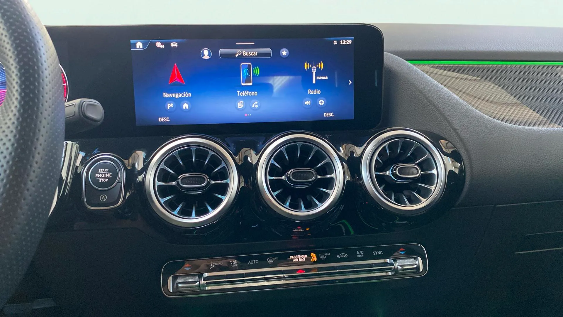 Mercedes-Benz GLA 200 D - foto 16