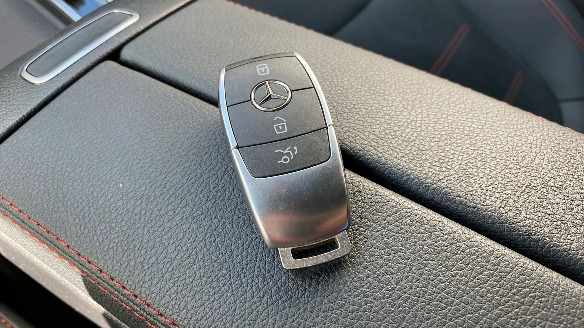 Mercedes-Benz GLA 200 D - foto 20