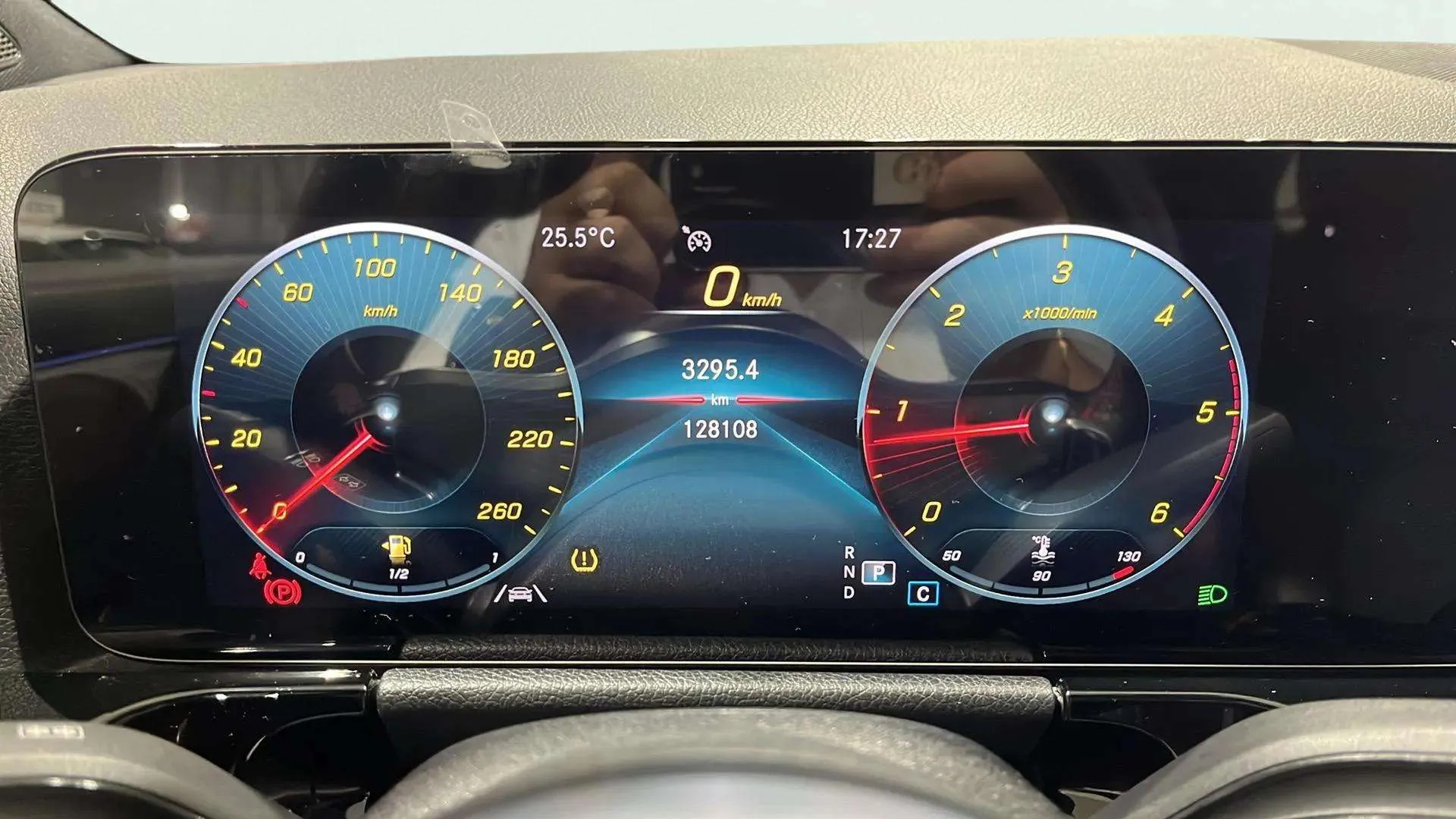 Mercedes-Benz GLA 200 D - foto 19