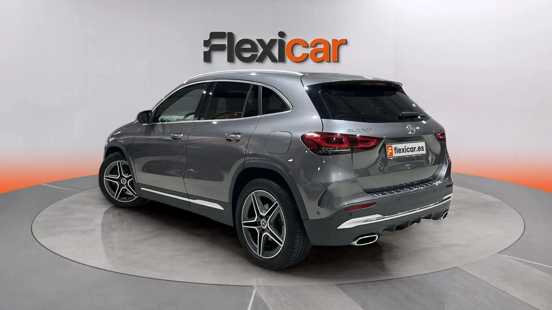 Mercedes-Benz GLA 200 D - foto 6