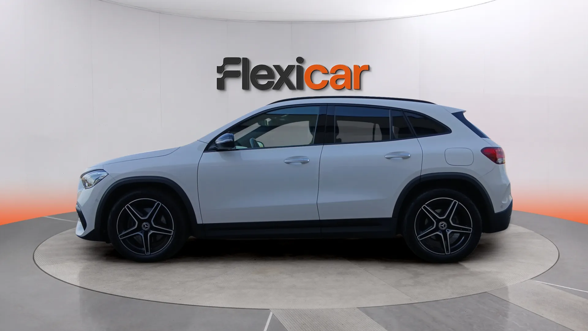 Mercedes-Benz GLA 200 D - foto 4