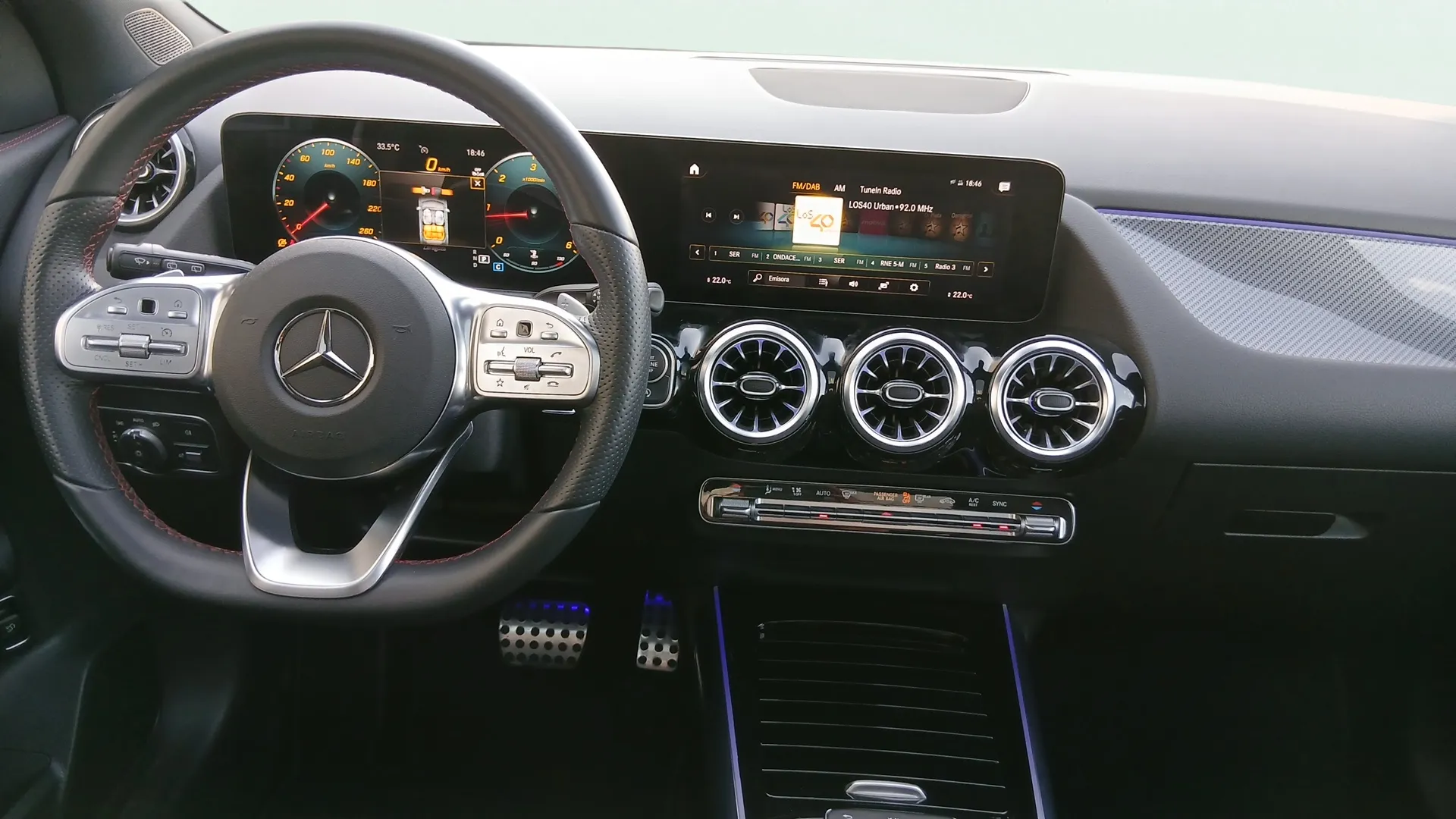 Mercedes-Benz GLA 200 D - foto 8
