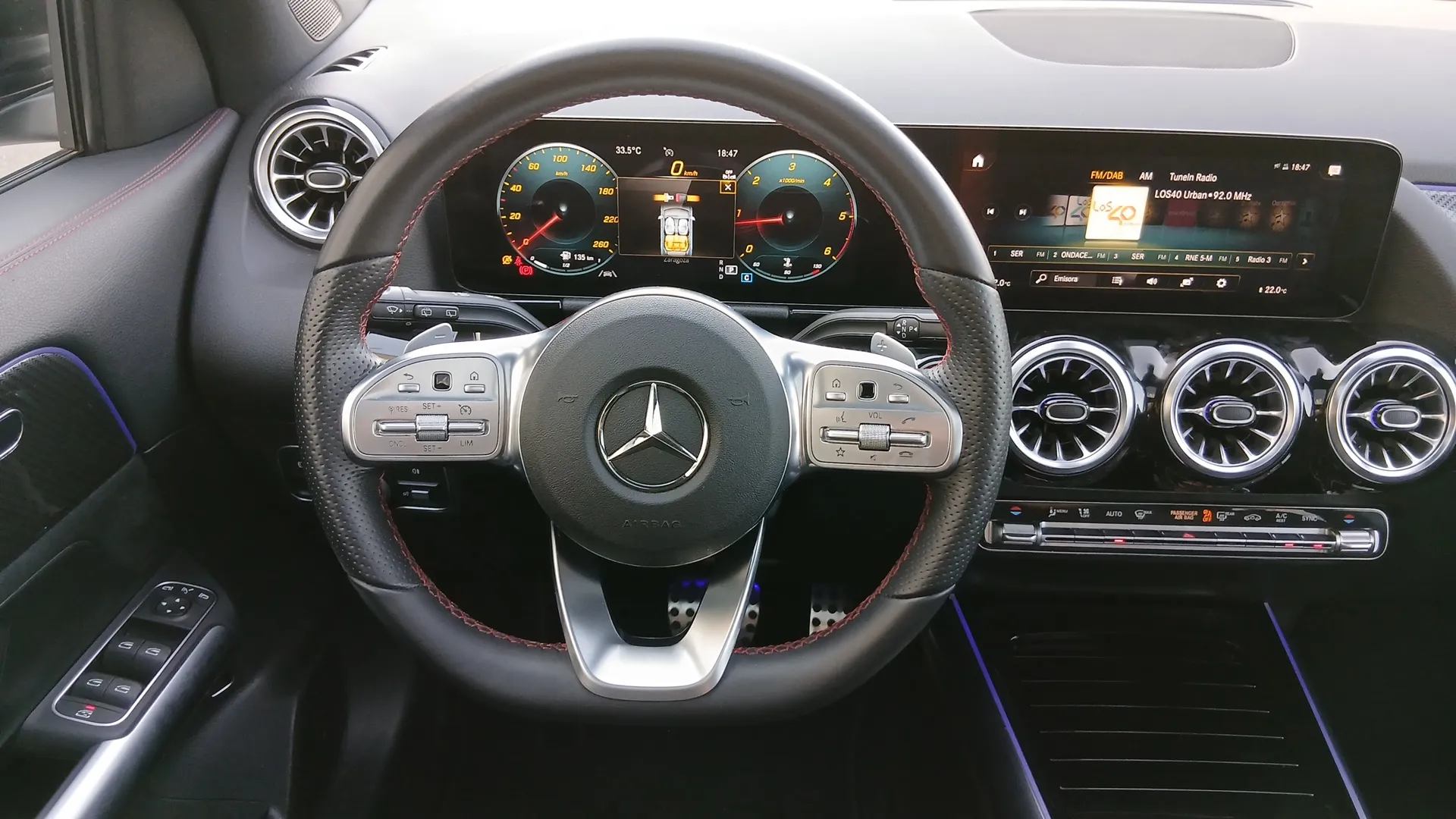 Mercedes-Benz GLA 200 D - foto 9