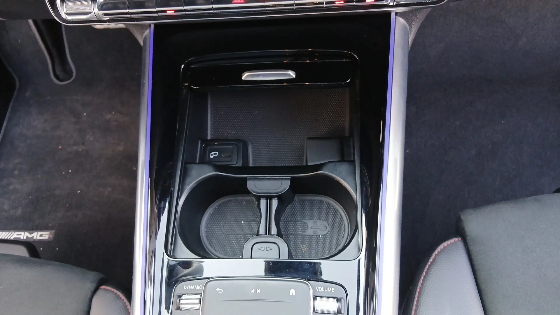 Mercedes-Benz GLA 200 D - foto 12