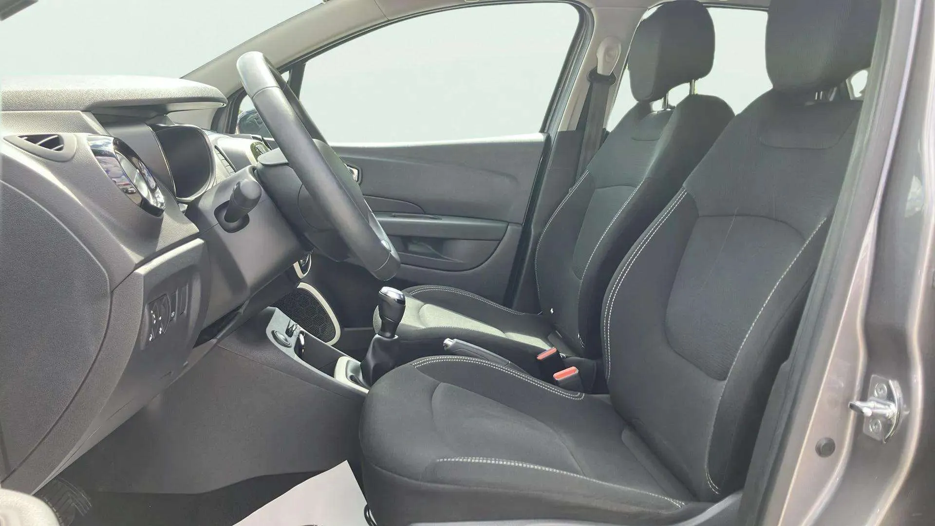 Renault Captur Life TCe - foto 15