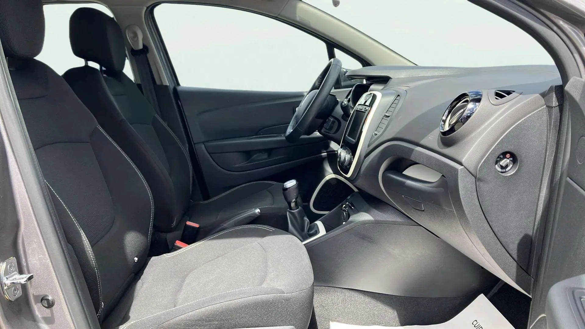 Renault Captur Life TCe - foto 17