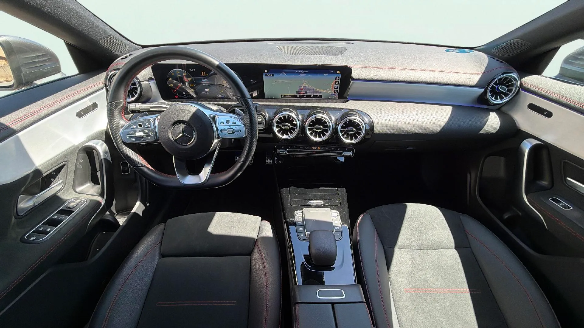 Mercedes-Benz CLA 250 e - foto 10