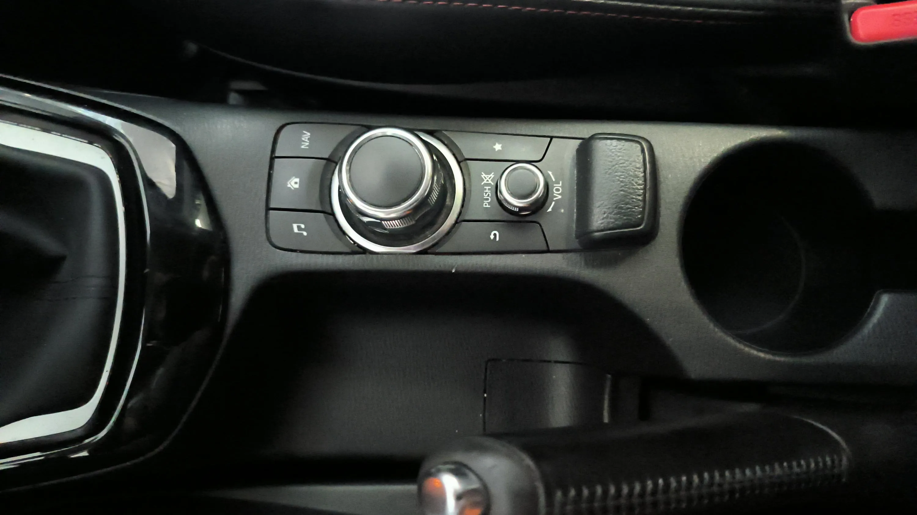 Mazda CX-3 2.0 Skyactiv GE Luxury 2WD - foto 24