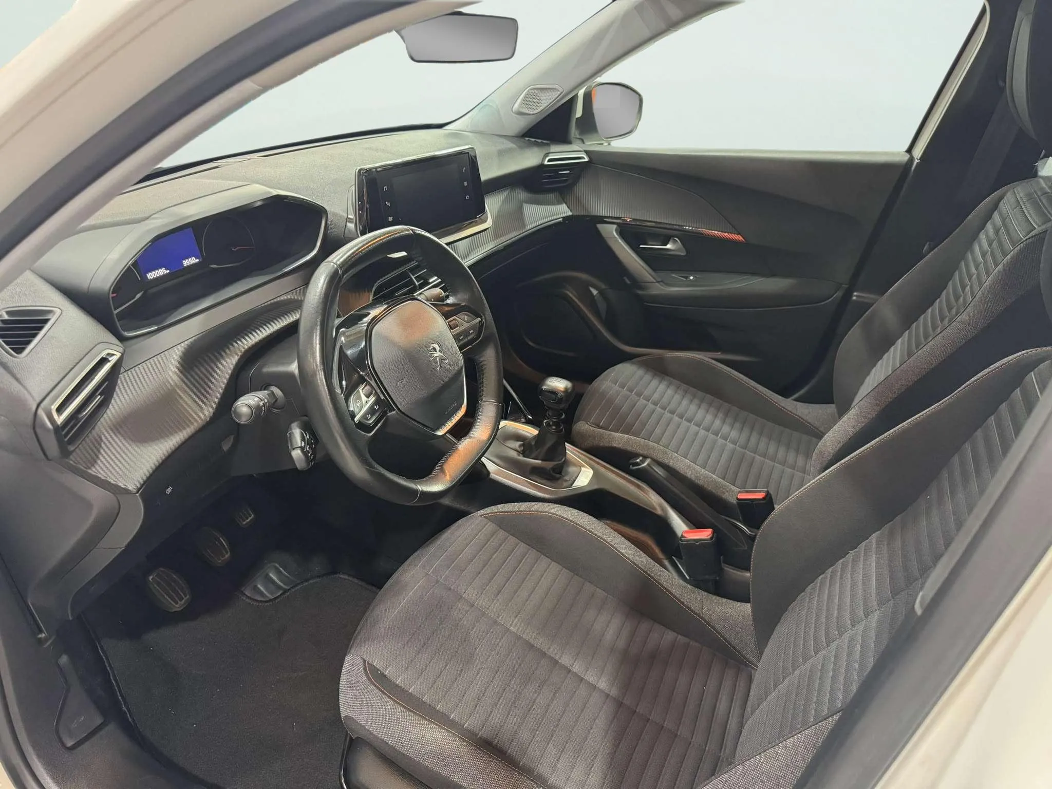 Peugeot 2008 Active Pack PureTech 100 BVM6 - foto 19