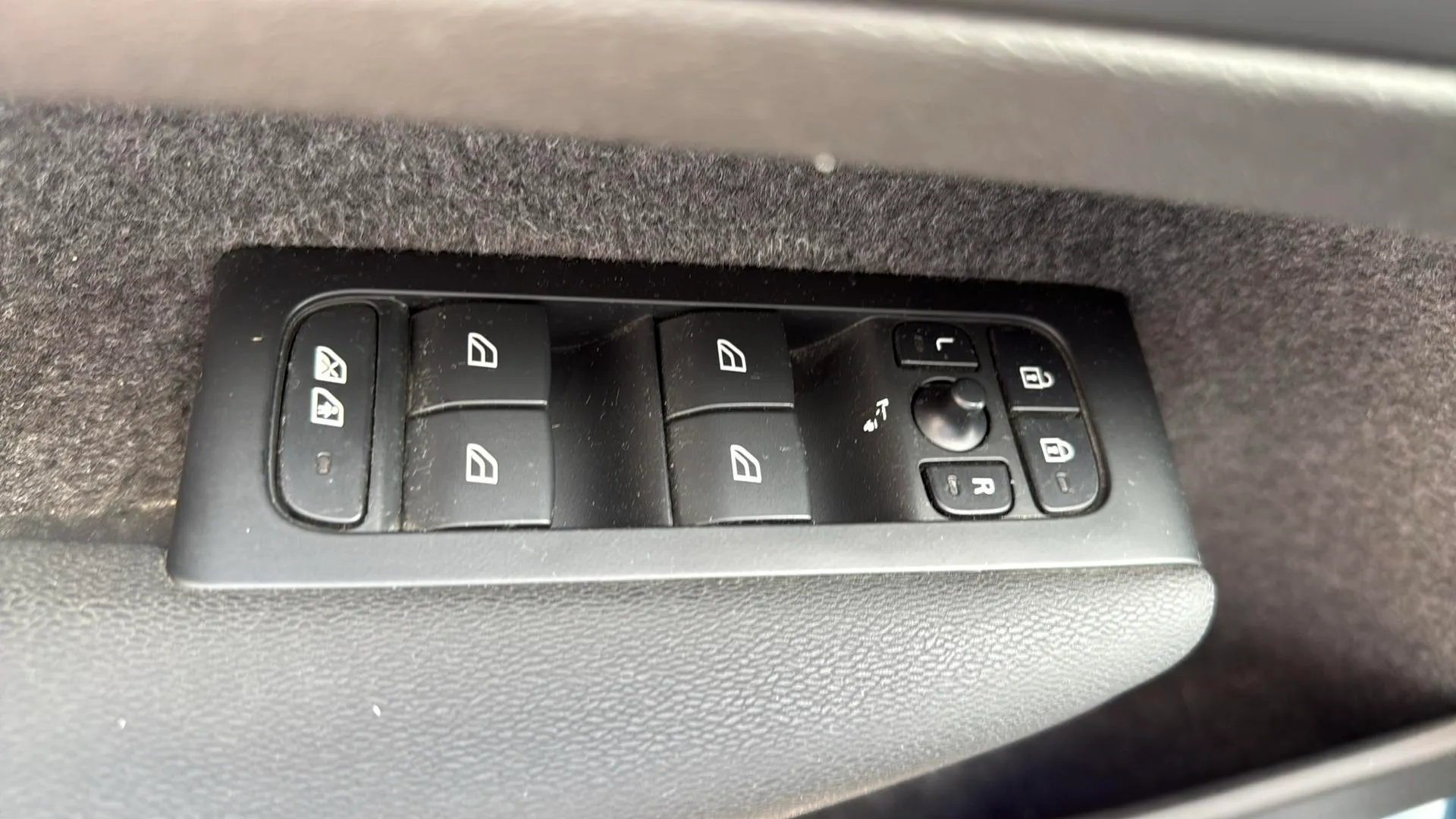 Volvo XC40 1.5 T4 Twin Recharge Core - foto 18