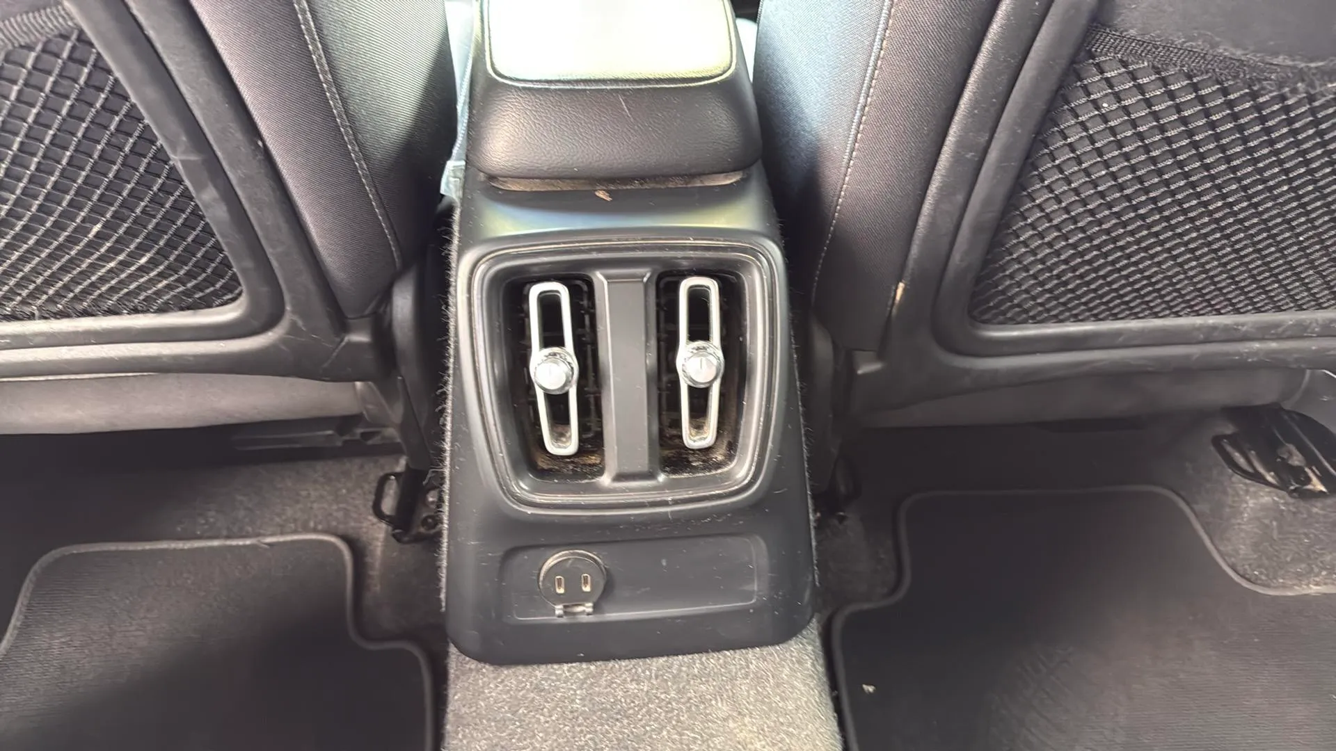 Volvo XC40 1.5 T4 Twin Recharge Core - foto 21