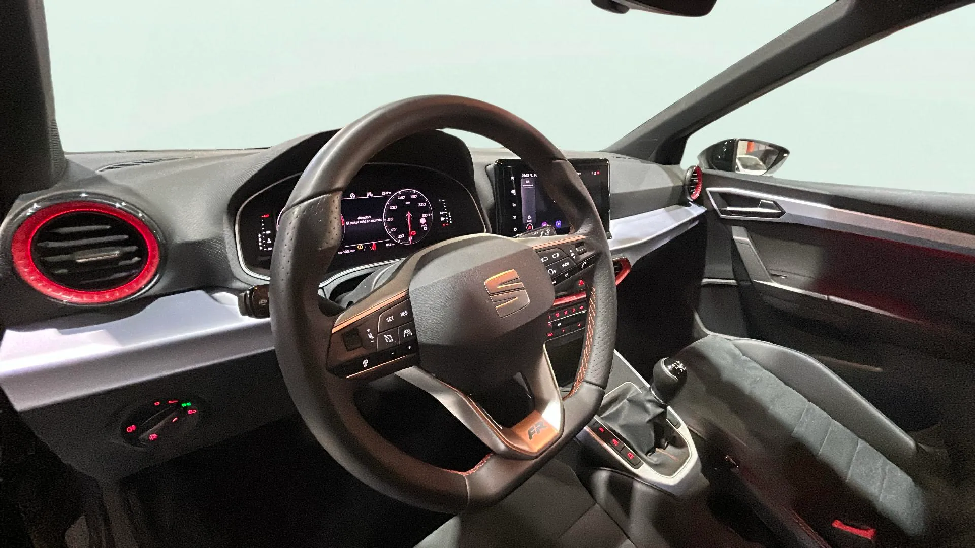 SEAT Arona 1.0 TSI FR - foto 9