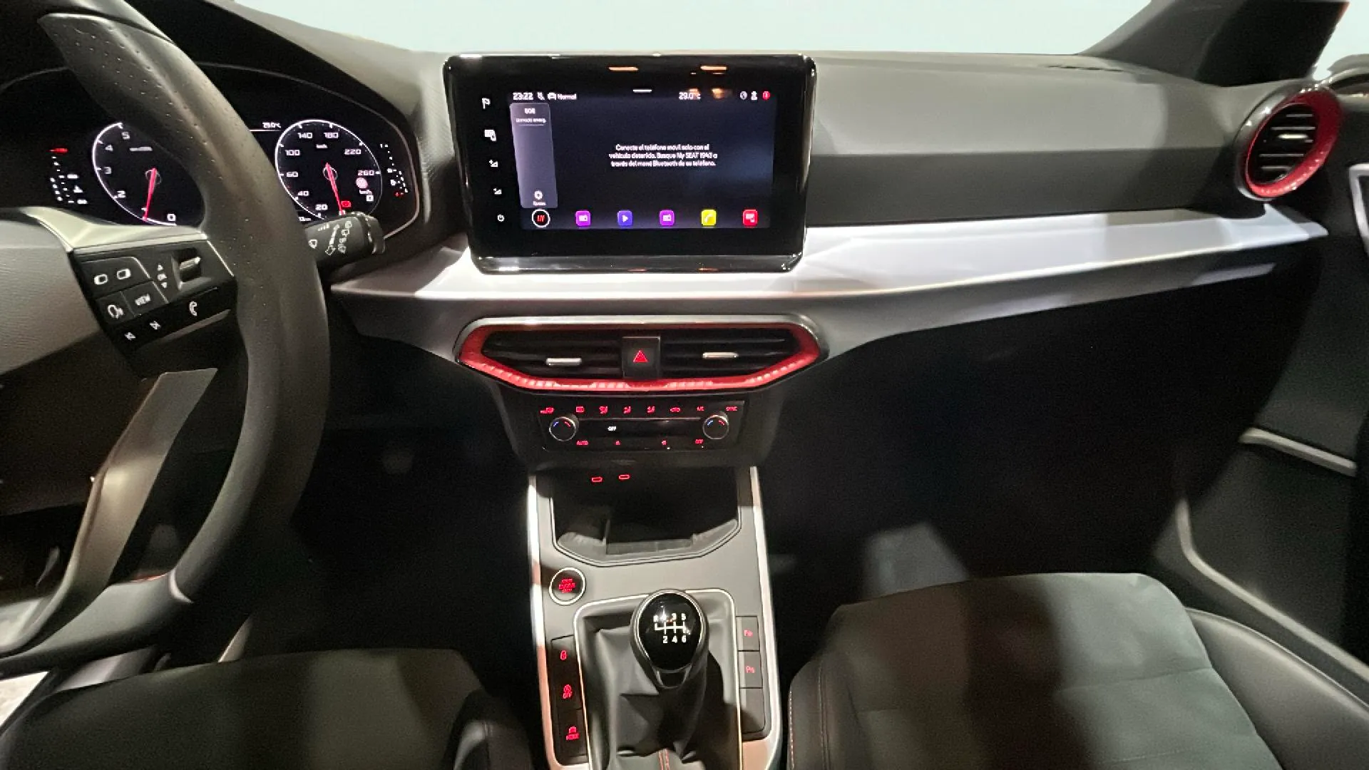 SEAT Arona 1.0 TSI FR - foto 10