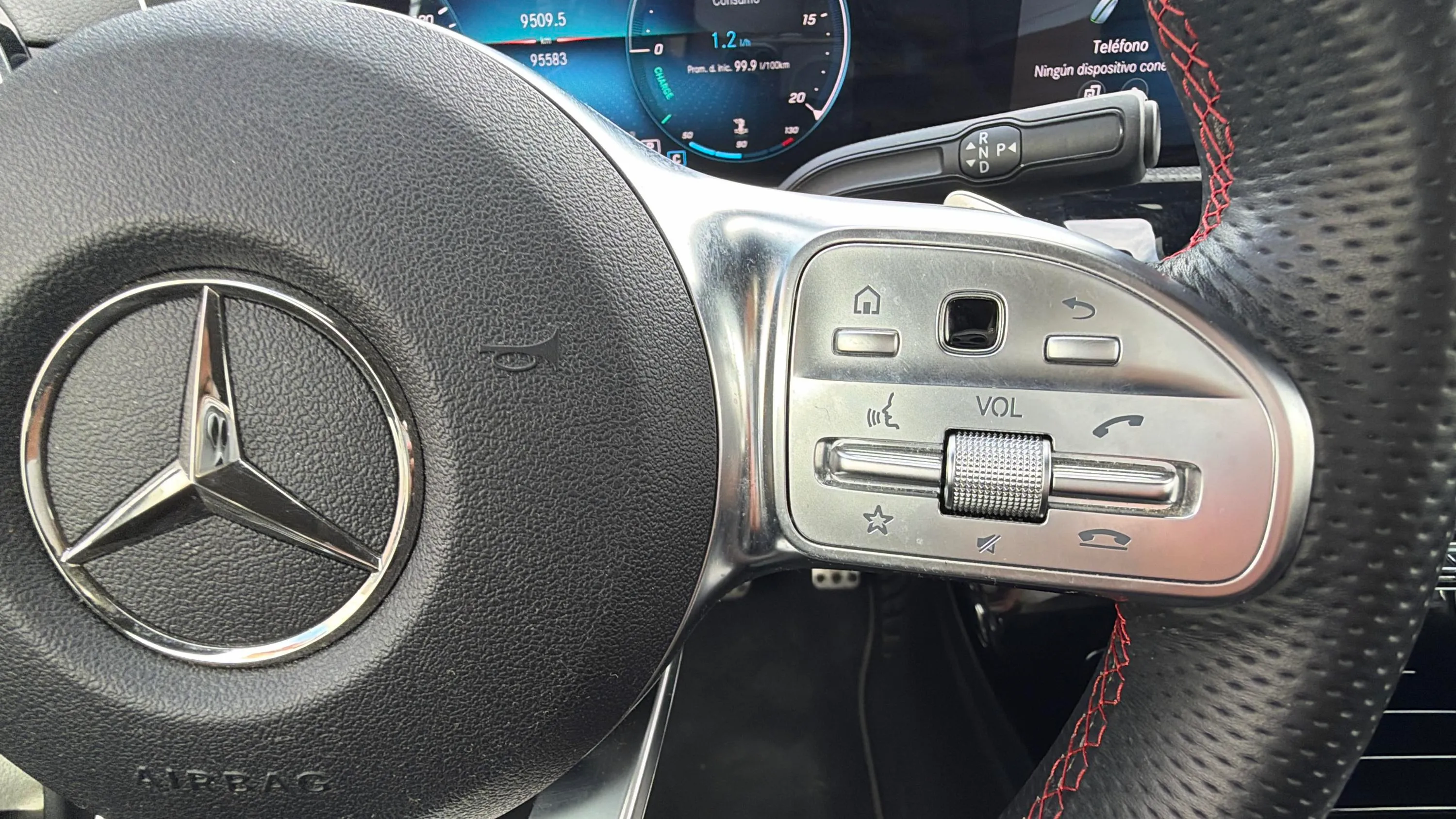 Mercedes-Benz CLA 200 - foto 14