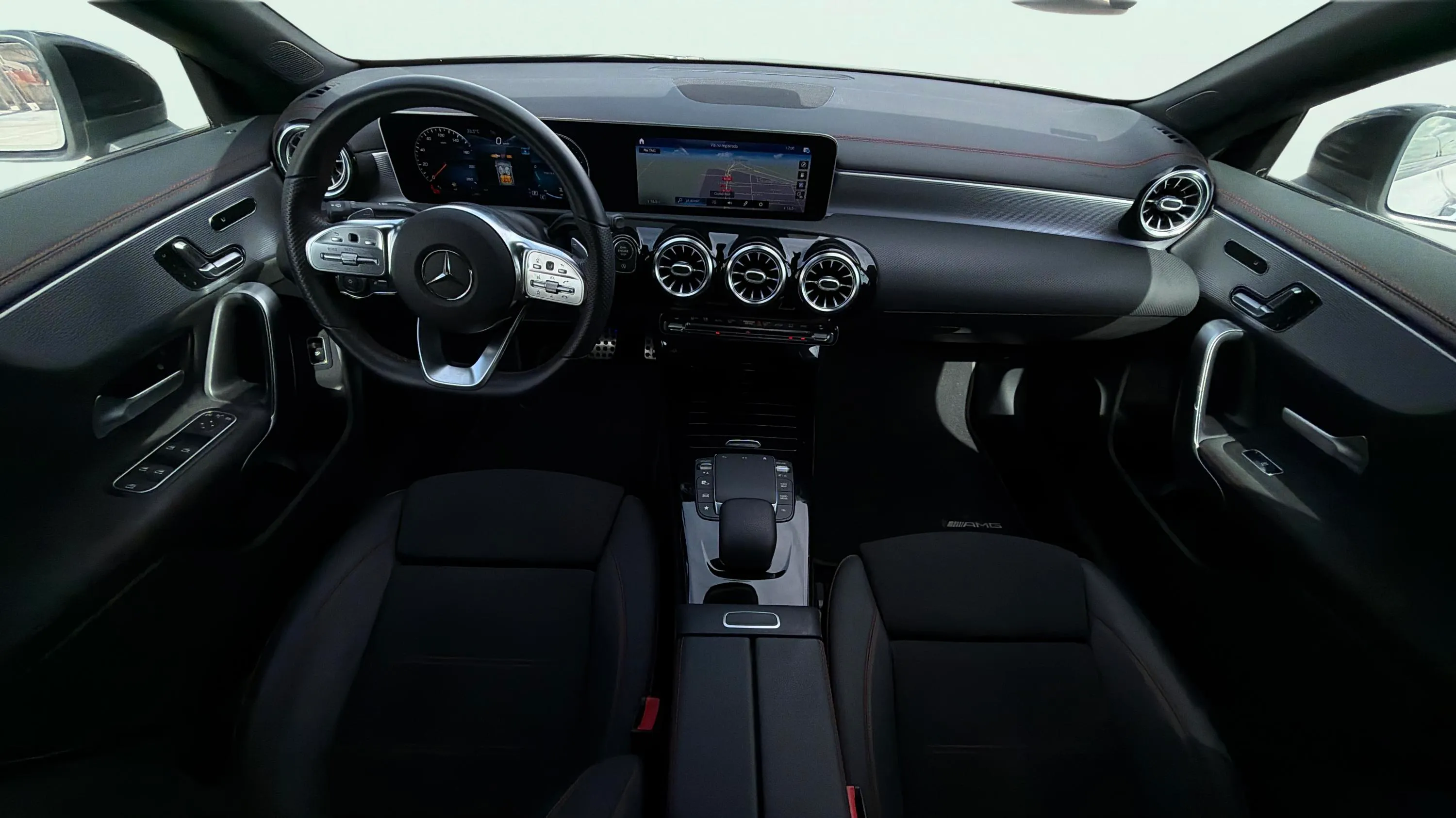 Mercedes-Benz CLA 200 - foto 10