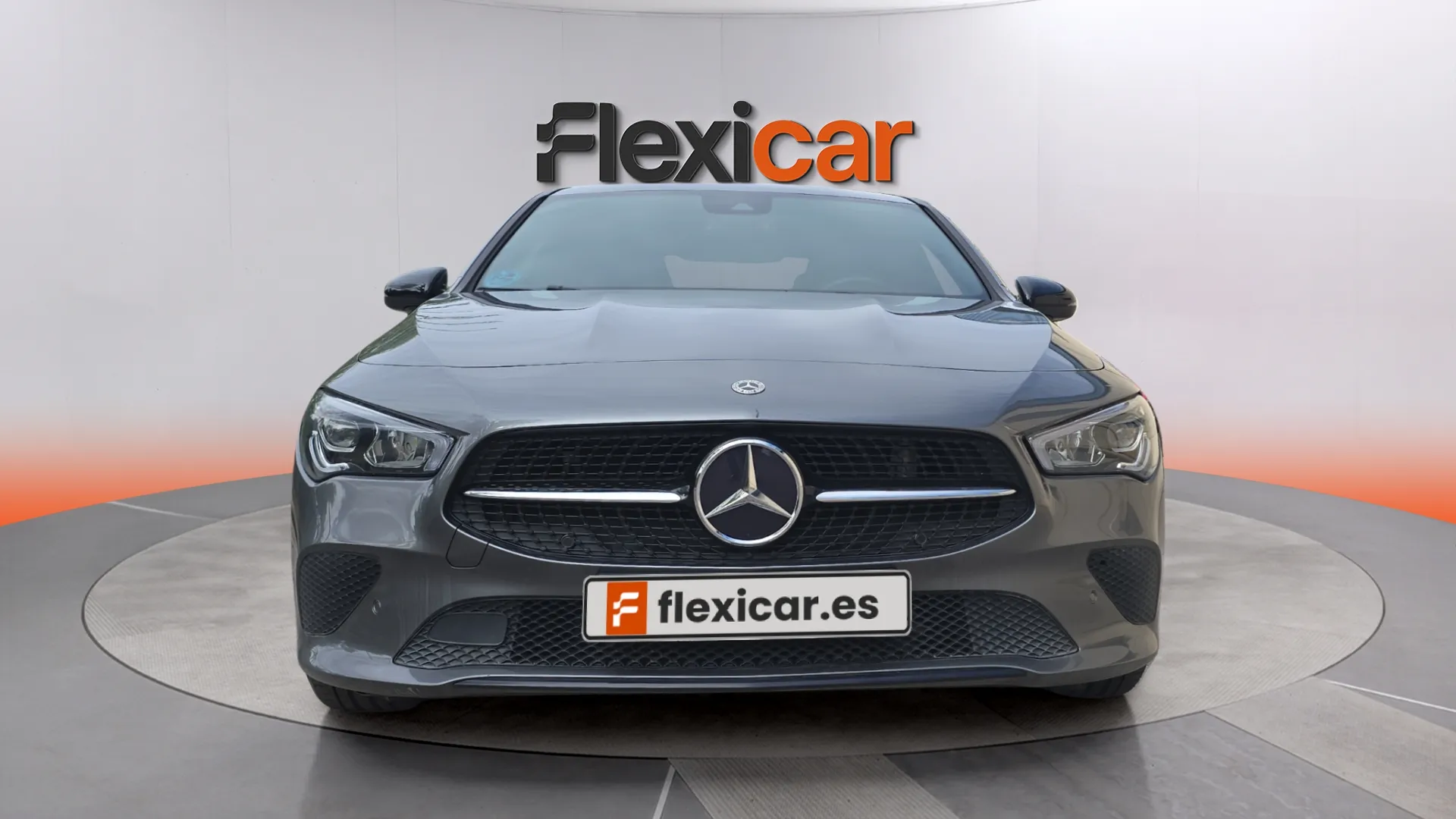 Mercedes-Benz CLA 180 - foto 2