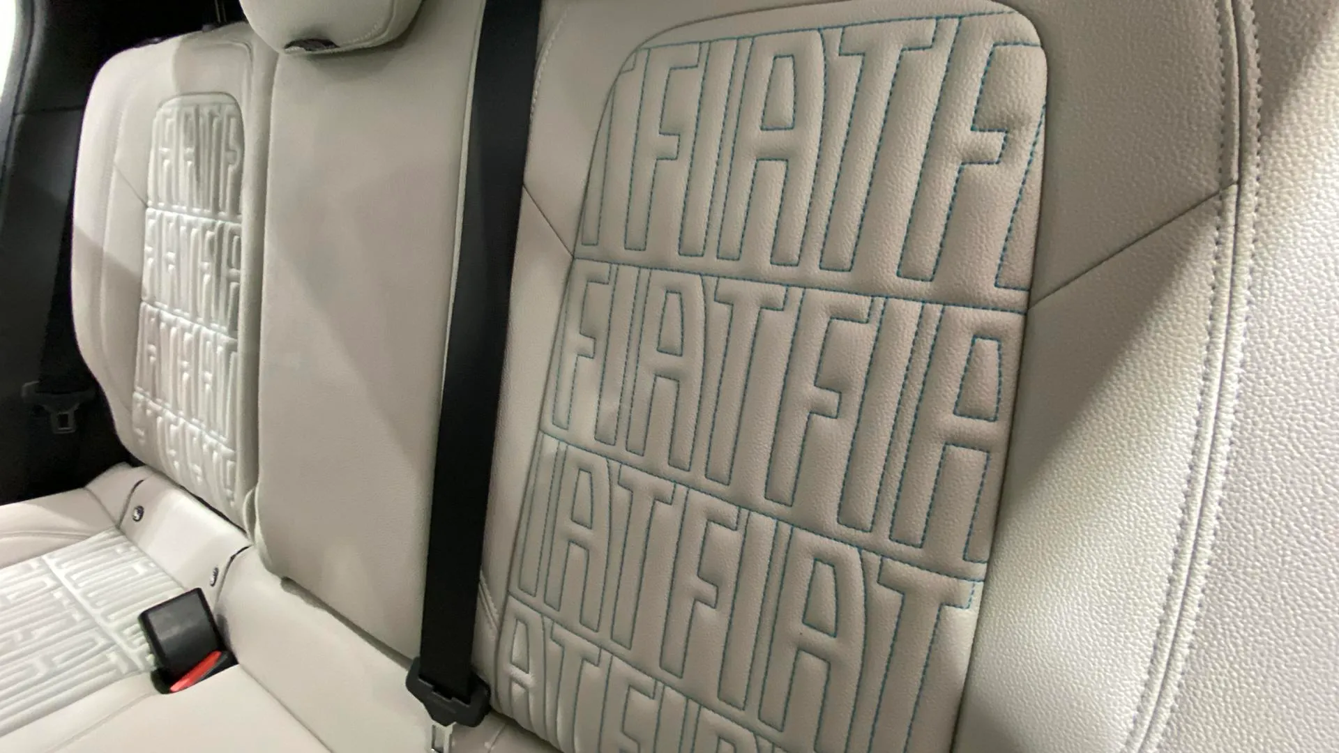 Fiat 600 MHEV La prima 1.2 Ddct - foto 25