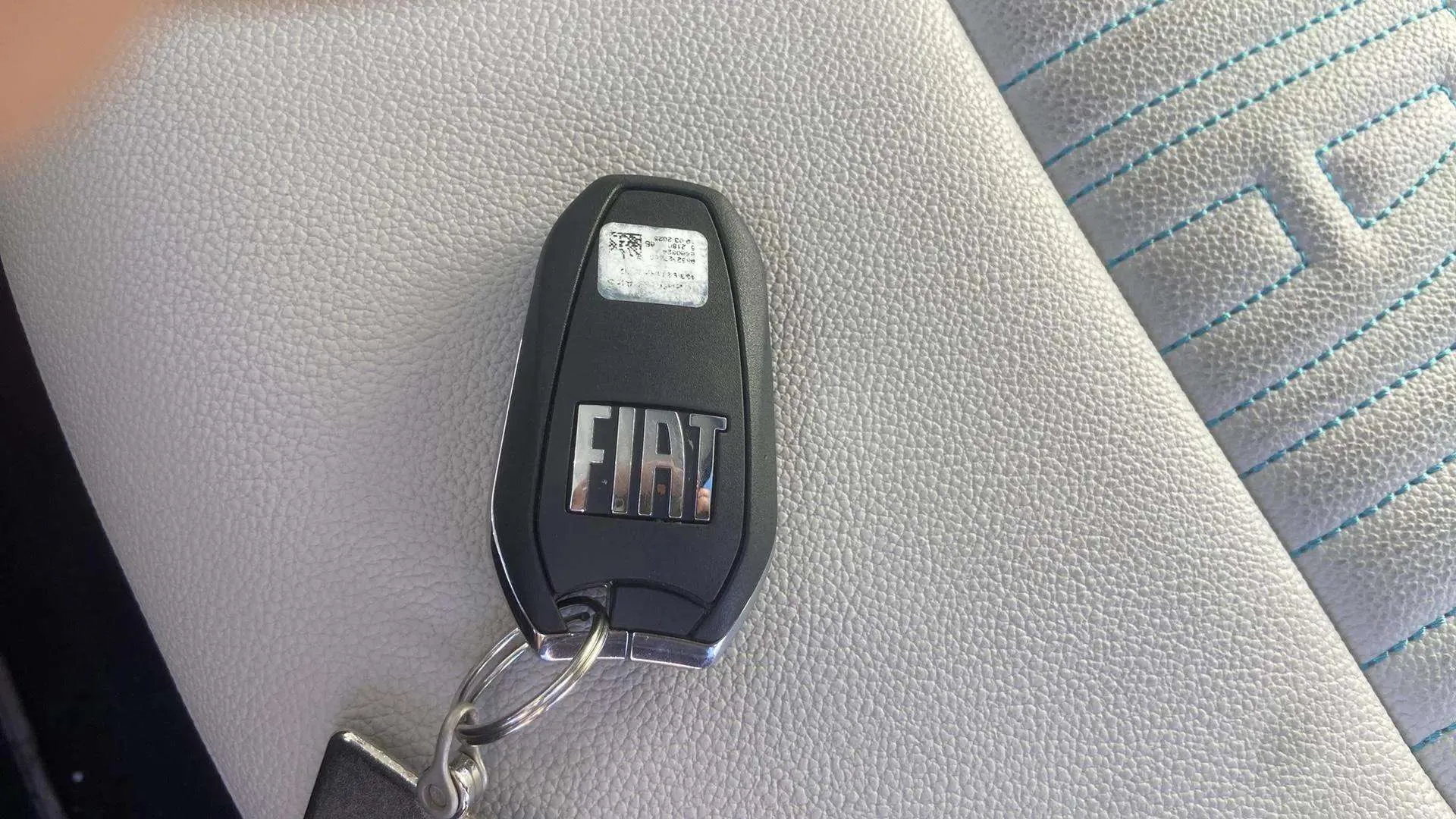 Fiat 600 MHEV La prima 1.2 Ddct - foto 21