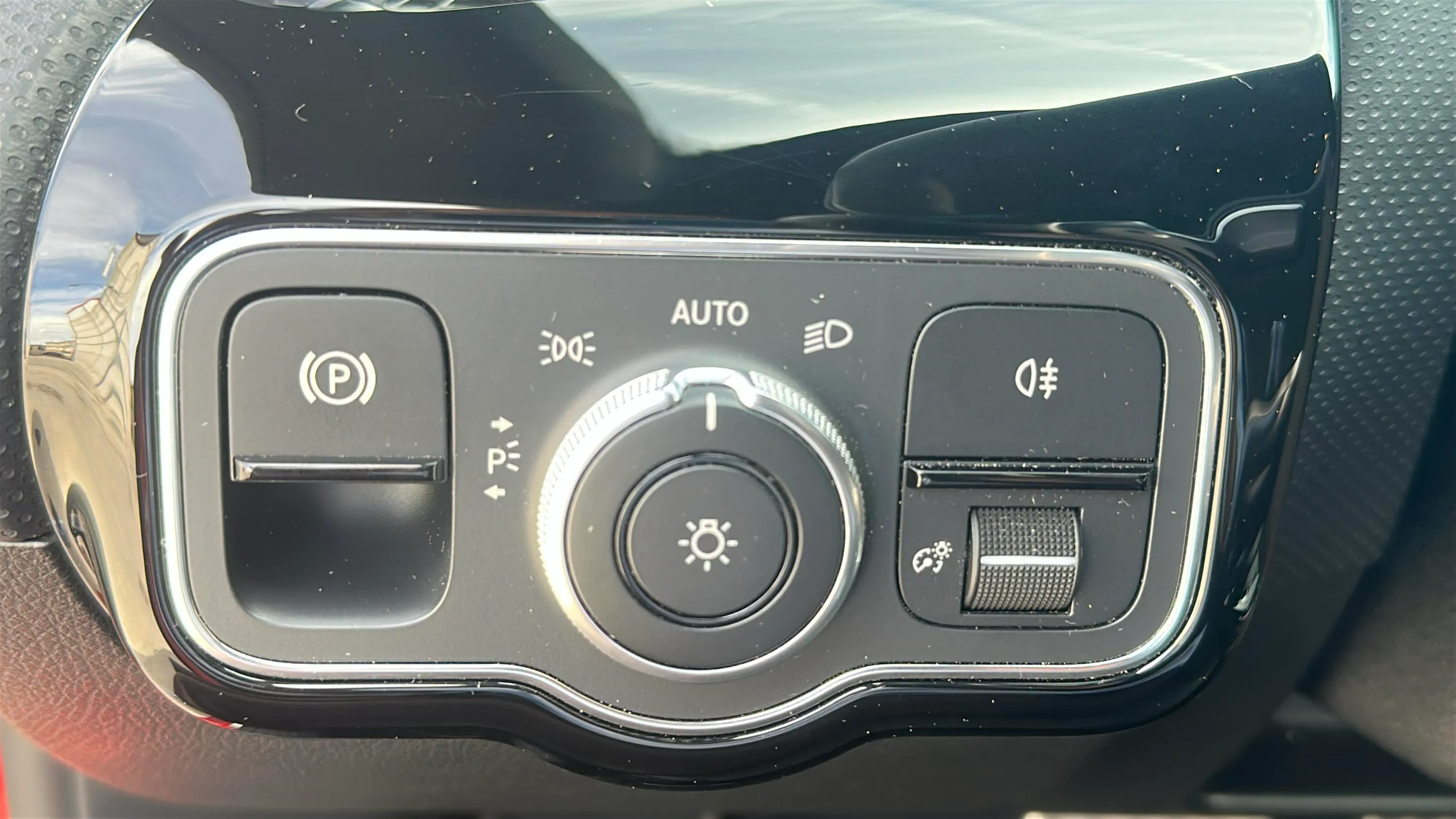 Mercedes-Benz CLA 180 - foto 15