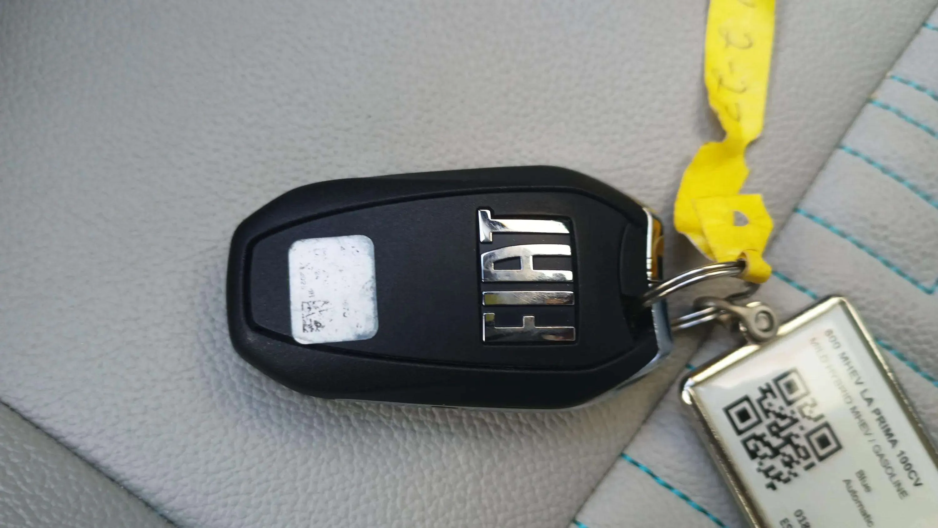 Fiat 600 MHEV La prima 1.2 Ddct - foto 22
