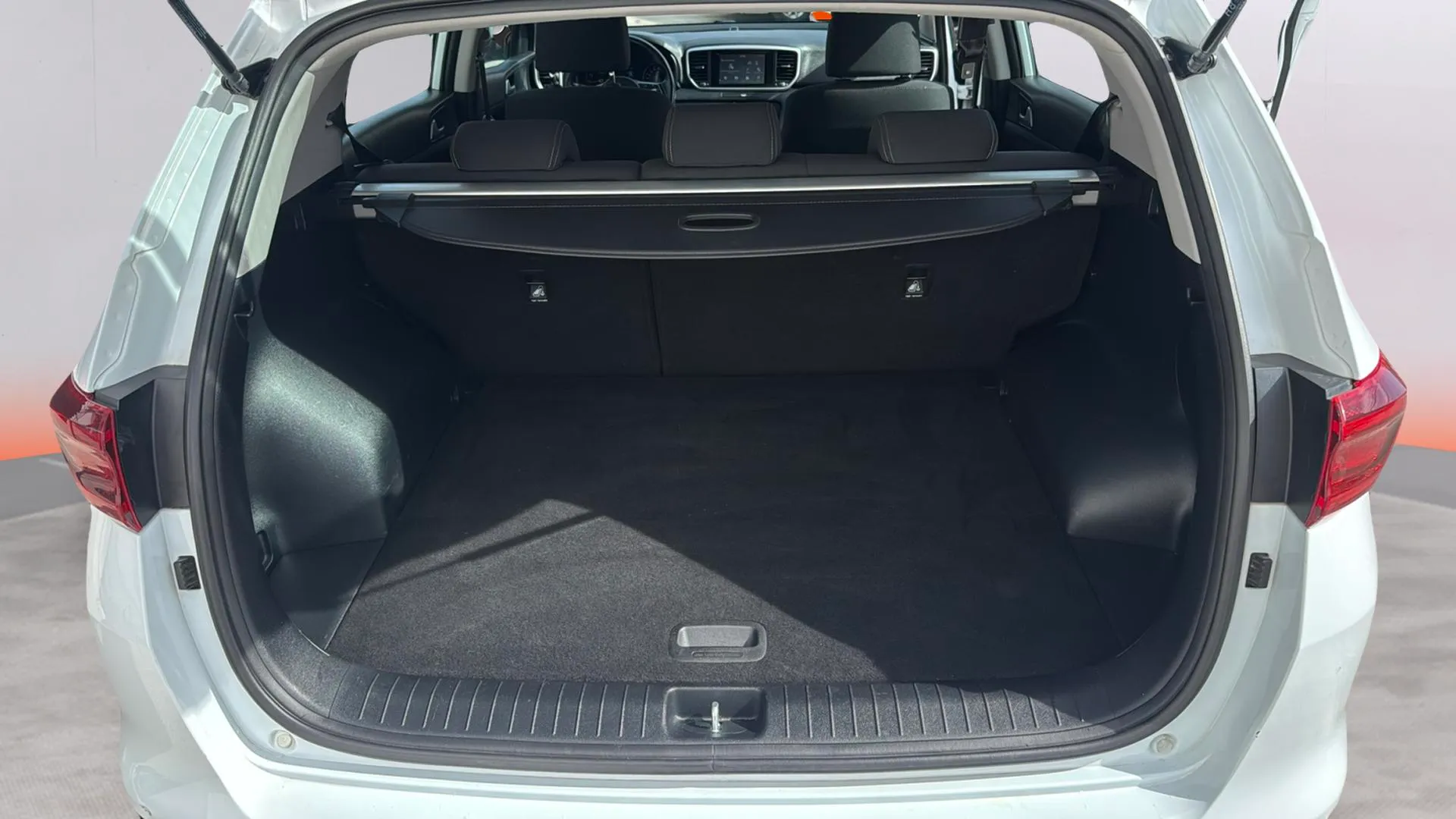 Kia Sportage 1.6 T-GDi GT Line Essential DCT 4x2 - foto 9