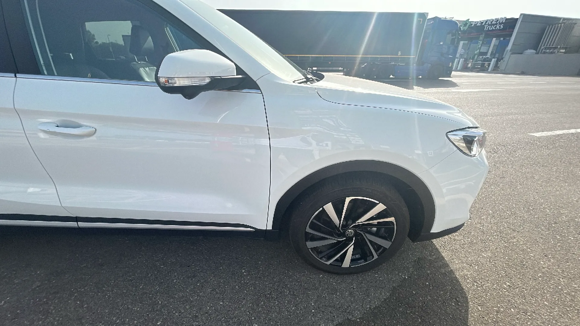 MG ZS Hybrid+ Comfort - foto 16