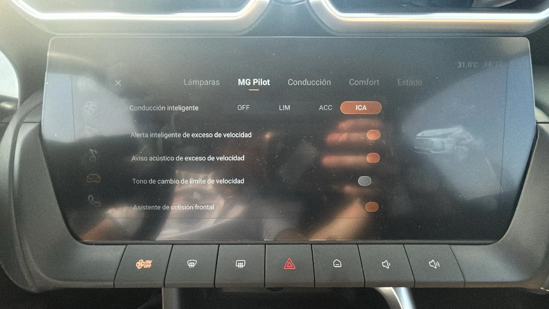 MG ZS Hybrid+ Comfort - foto 24