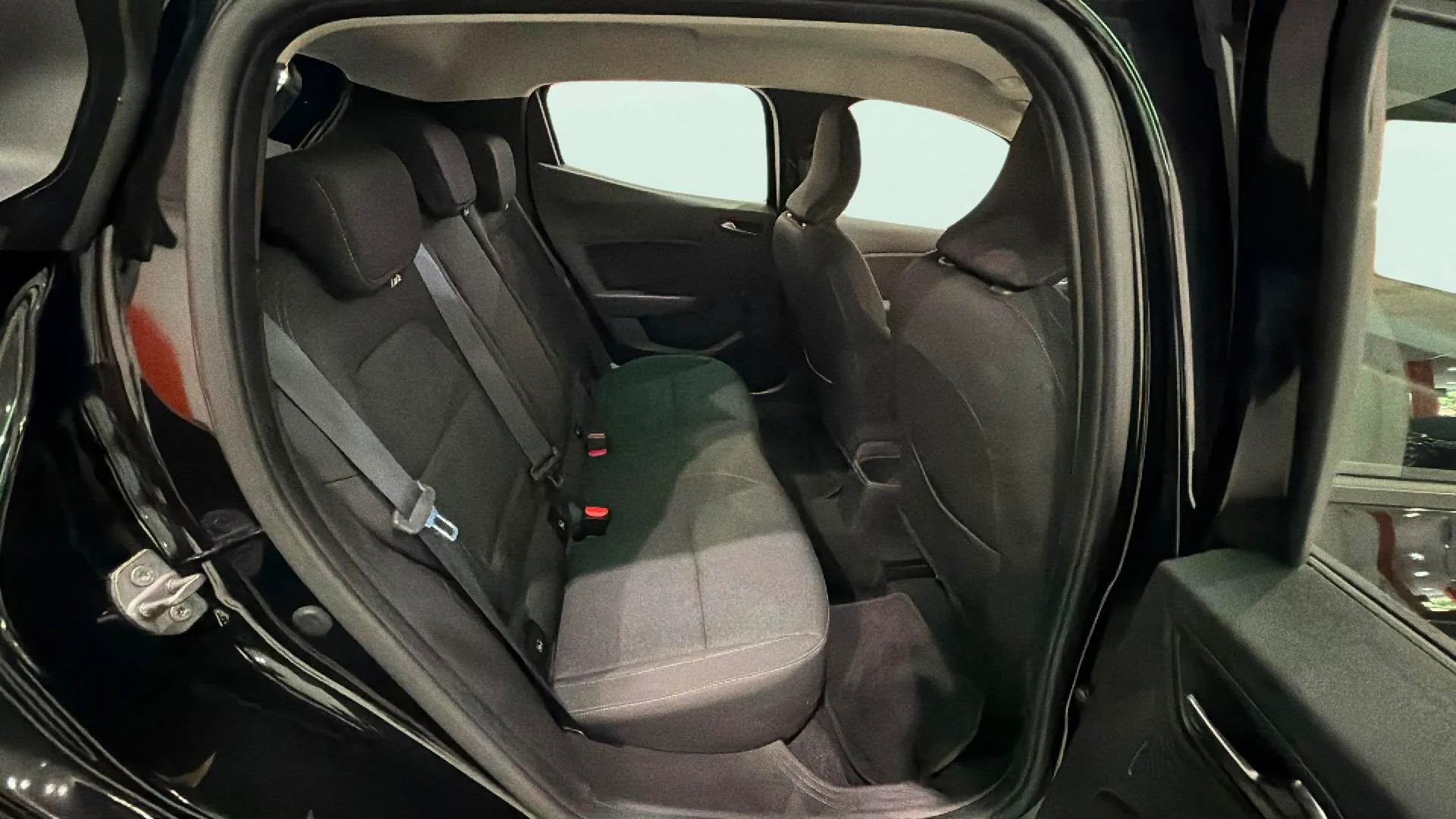 Renault Clio Equilibre TCe - foto 17