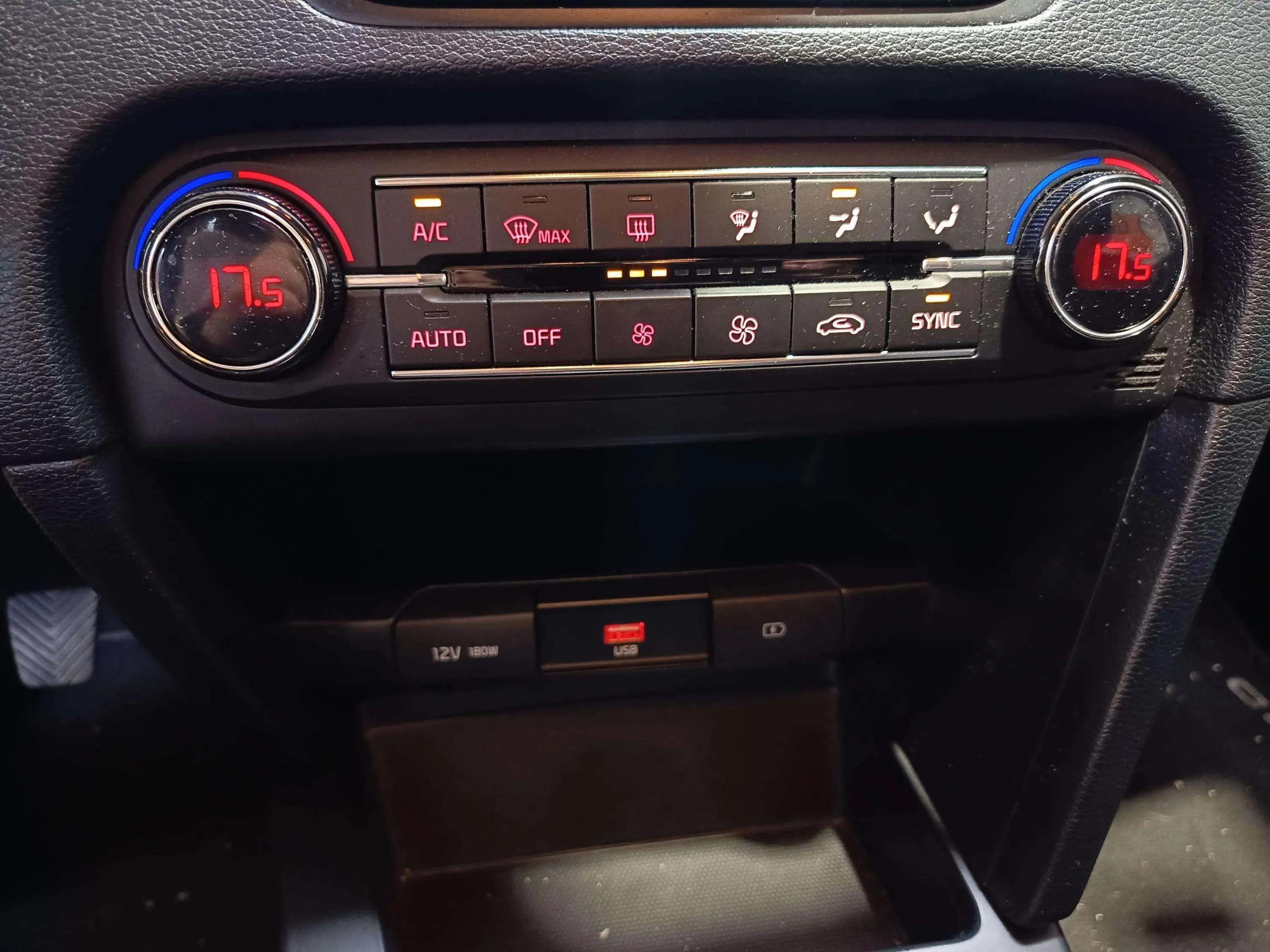 Kia Ceed 1.0 T-GDi - foto 19